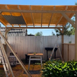 Мы предлагаем широкий ассортимент услуг по изготовлению навесов и конструкций, таких как:


	Наве...